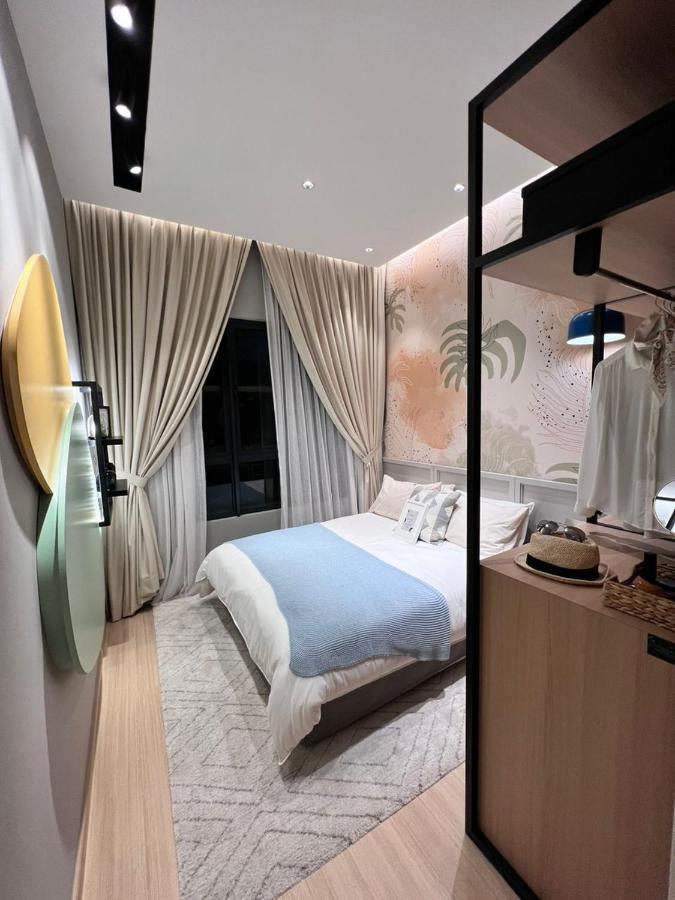 Meera Mahkota Apartment *